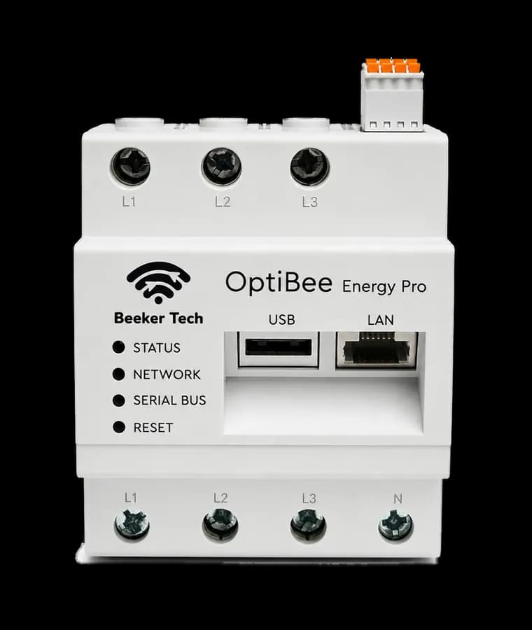OptiBee Energy Pro at 45°, showing the rail clip, the front face and the top terminal block